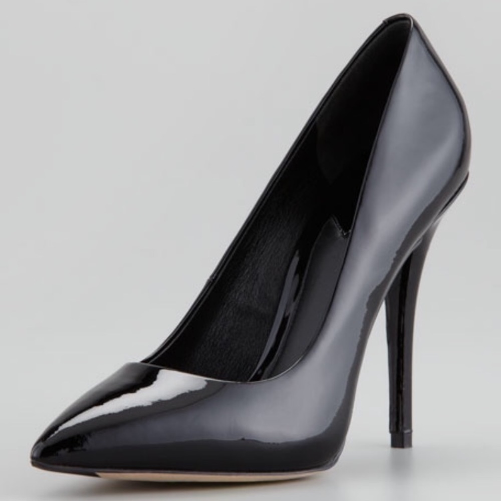 B Brian Atwood Pump NIB